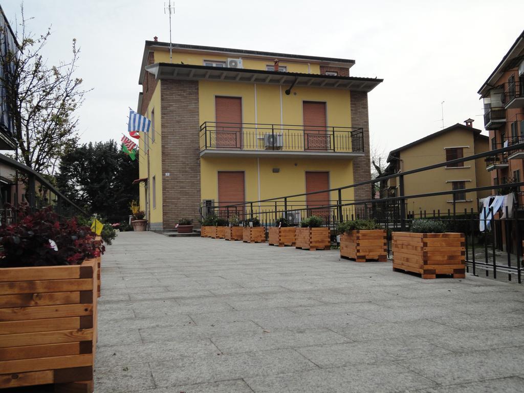 Pavia Ostello Exterior foto