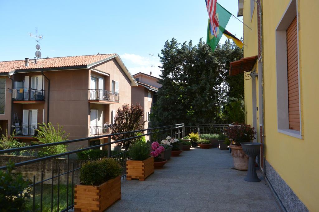 Pavia Ostello Exterior foto