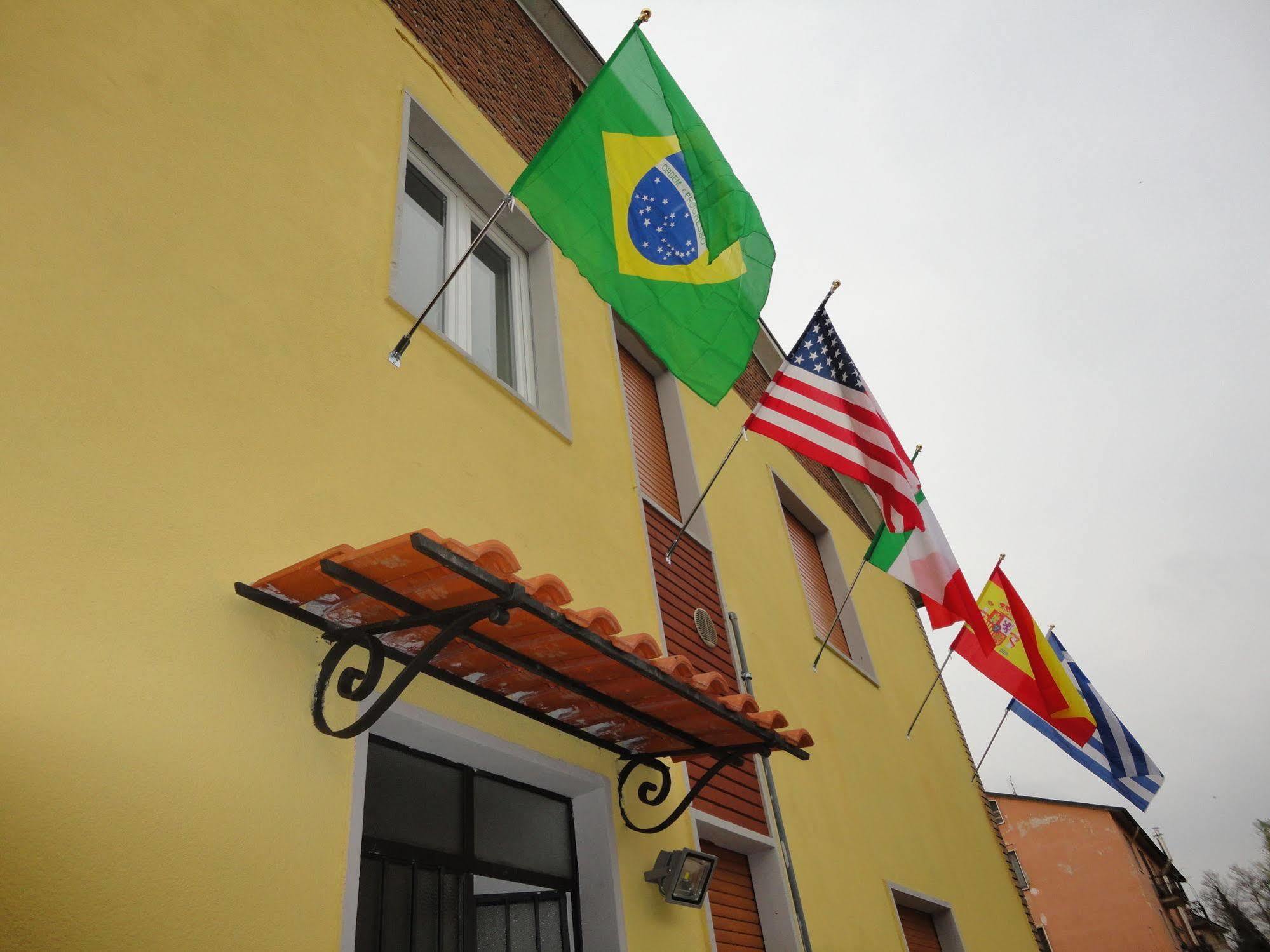 Pavia Ostello Exterior foto
